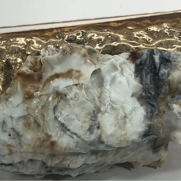 ZARA GOLD MAXI RESIN SEASHELL AND METAL BRACELET LIMITED EDITION NWT SOLD OUT 🔥 - Picture 6 of 9